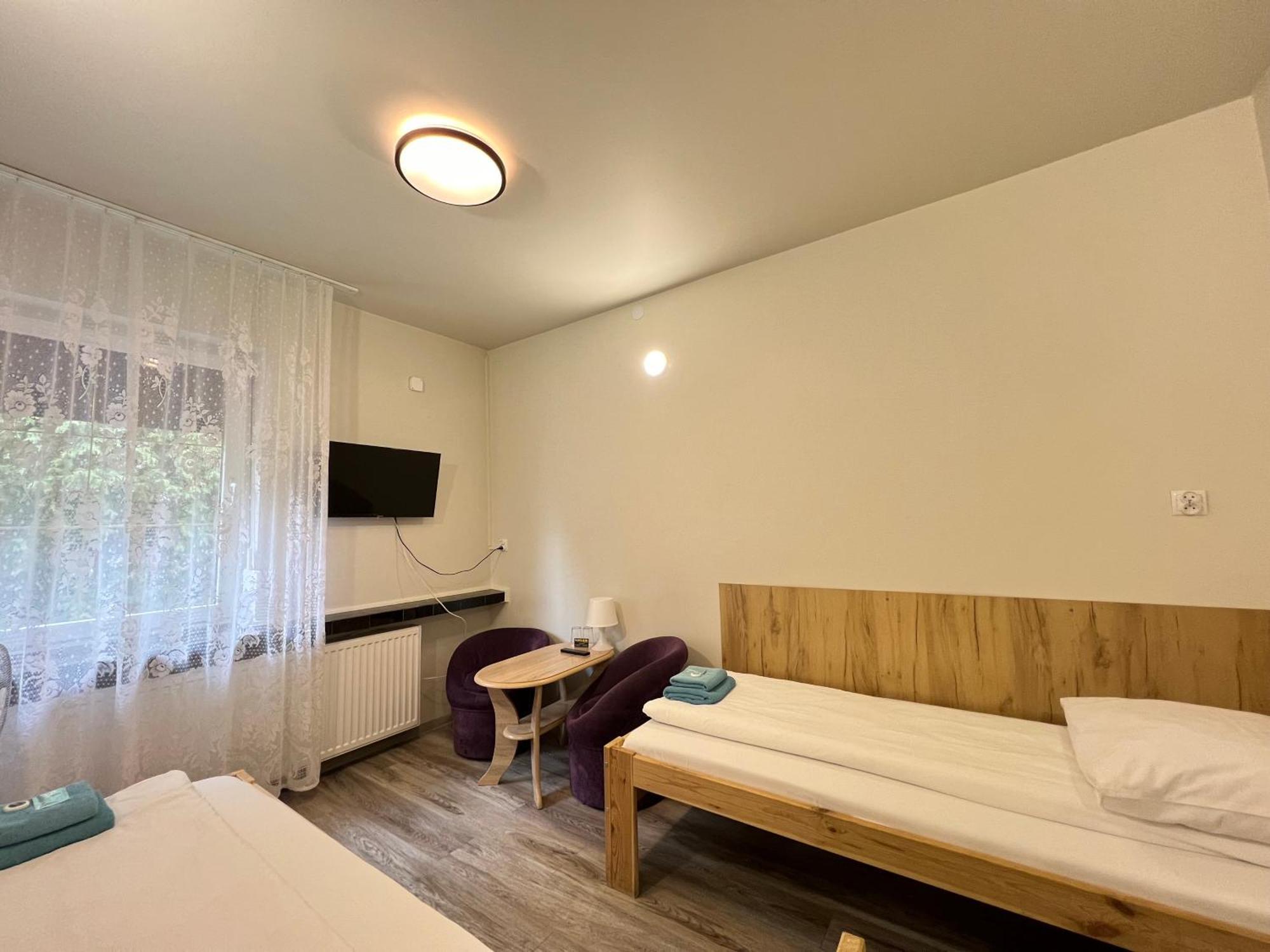Etna - Hostel -Noclegi Rzeszow Bagian luar foto