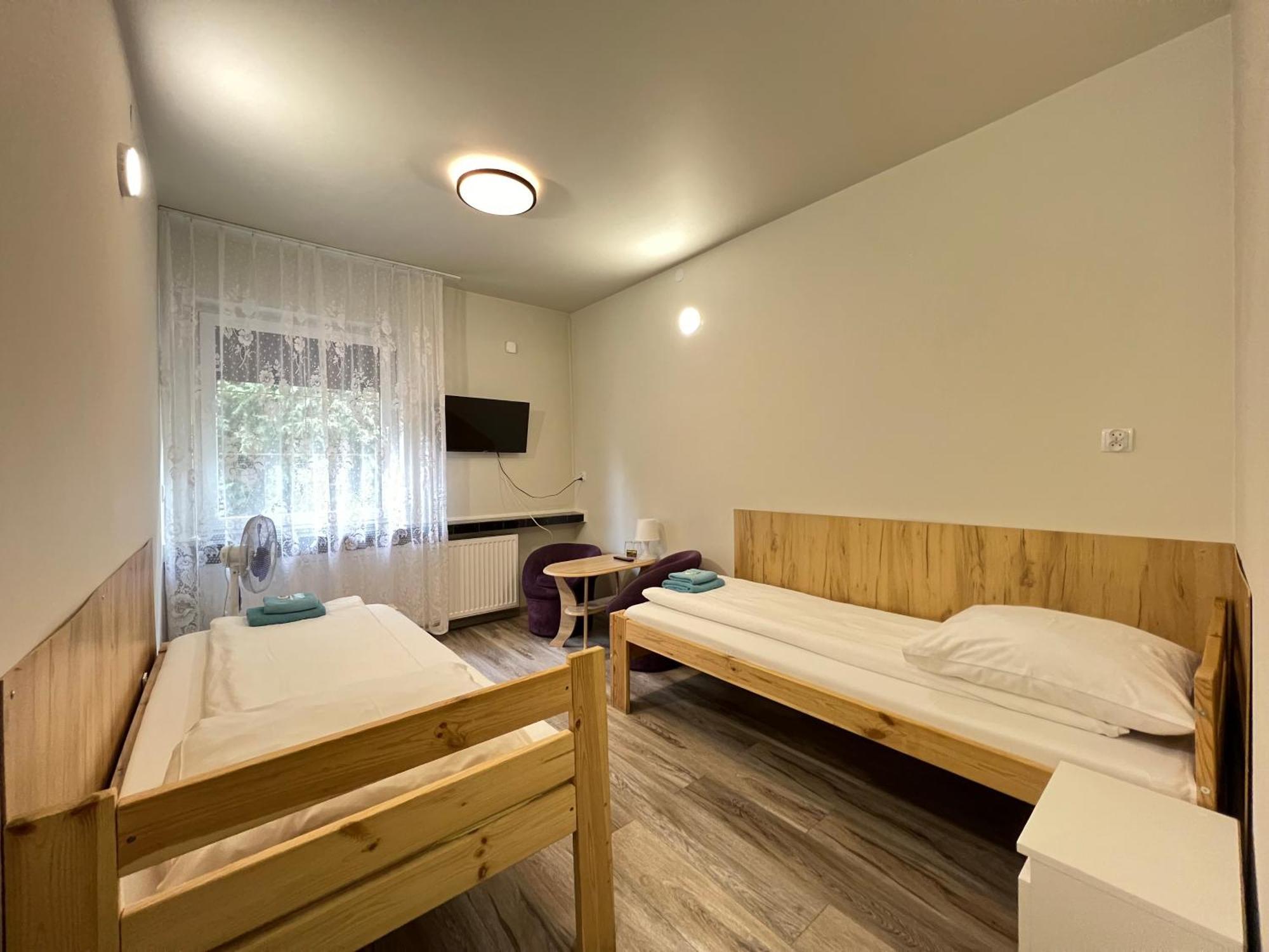 Etna - Hostel -Noclegi Rzeszow Bagian luar foto